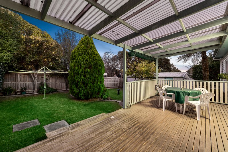 Photo - 5 Fletcher Street, Forest Hill VIC 3131 - Image 8