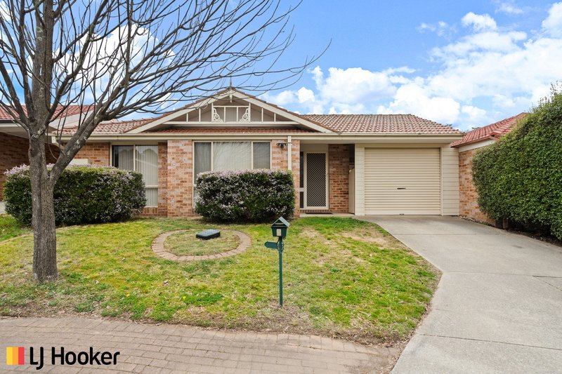 Photo - 5 Flora Place, Palmerston ACT 2913 - Image 1