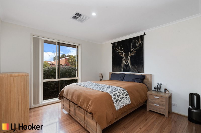 Photo - 5 Flora Place, Palmerston ACT 2913 - Image 7