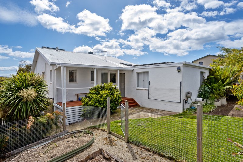 Photo - 5 Flowerpot Crescent, Blackmans Bay TAS 7052 - Image 32