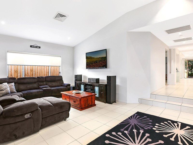 Photo - 5 Folkes Street, Elderslie NSW 2570 - Image 3