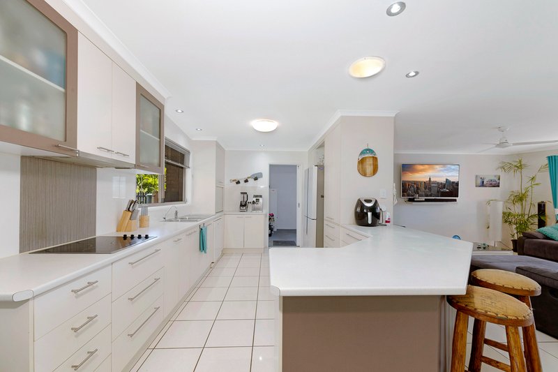 Photo - 5 Foreshore Parade, Bargara QLD 4670 - Image 9