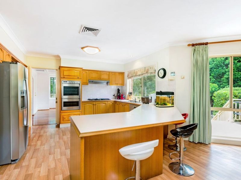 Photo - 5 Forest Knoll , Castle Hill NSW 2154 - Image 2