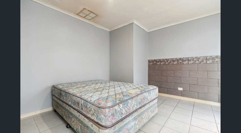 Photo - 5 Forest Oak Court, Cranbourne VIC 3977 - Image 3