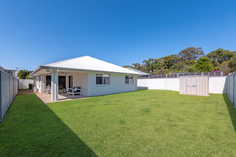 5 Forster Place, Pelican Waters QLD 4551