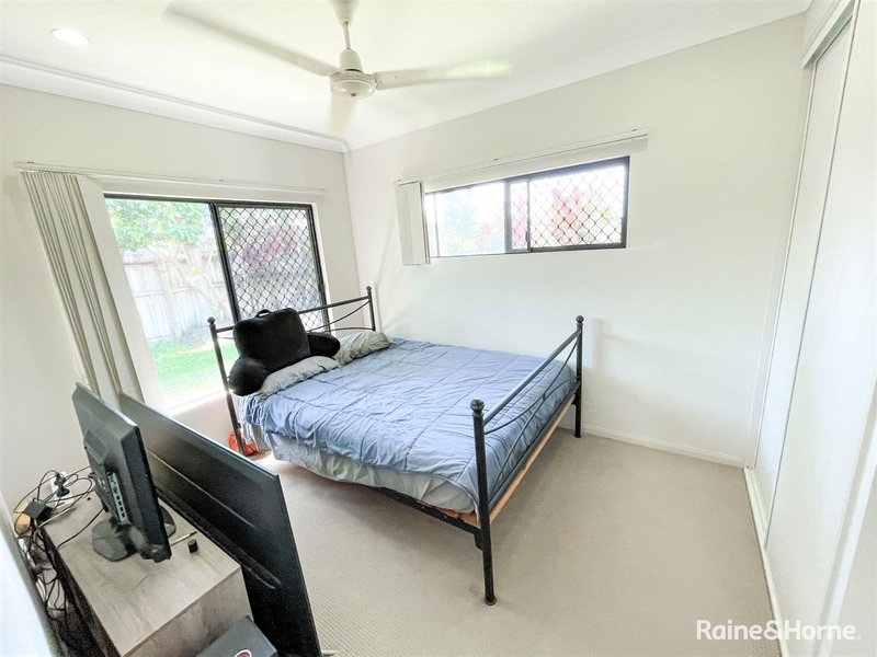 Photo - 5 Fossilbrook Bend, Trinity Park QLD 4879 - Image 8