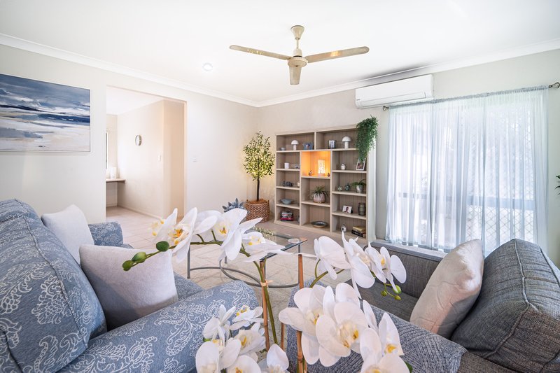 Photo - 5 Fossilbrook Bend, Trinity Park QLD 4879 - Image 4