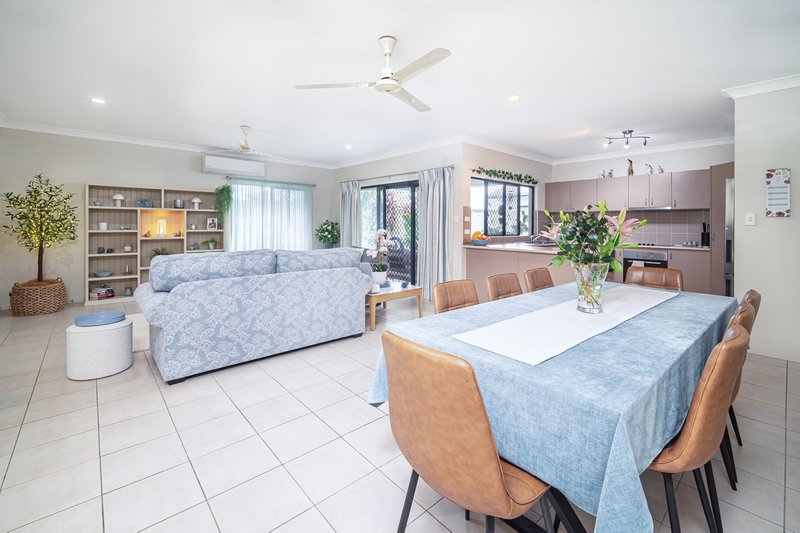 Photo - 5 Fossilbrook Bend, Trinity Park QLD 4879 - Image 5