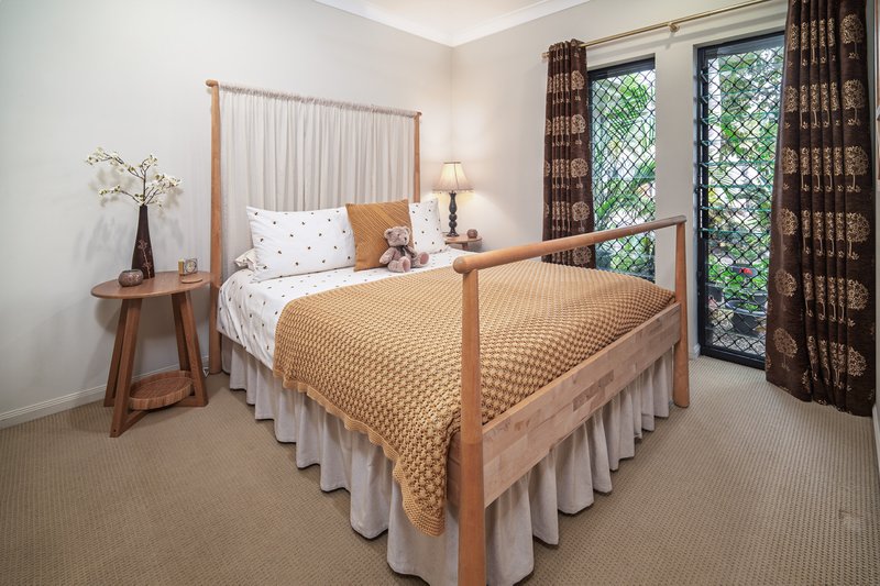 Photo - 5 Fossilbrook Bend, Trinity Park QLD 4879 - Image 15
