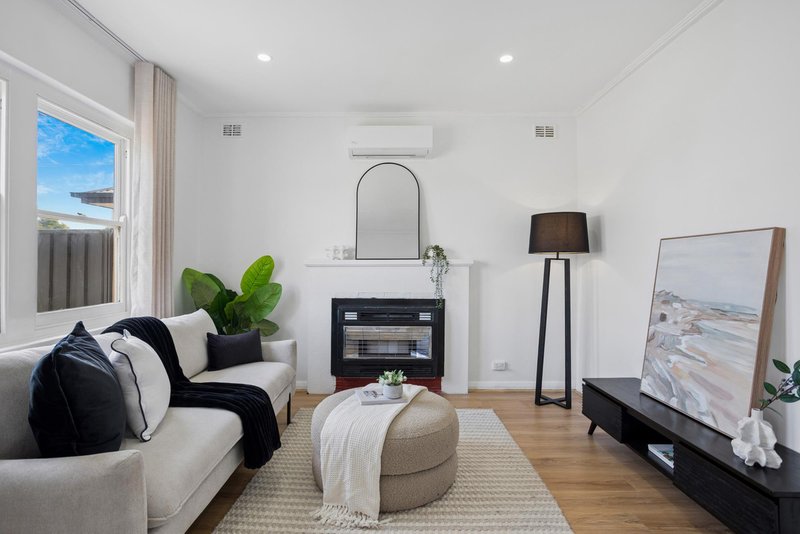 Photo - 5 Fourth Avenue, Seaton SA 5023 - Image 2