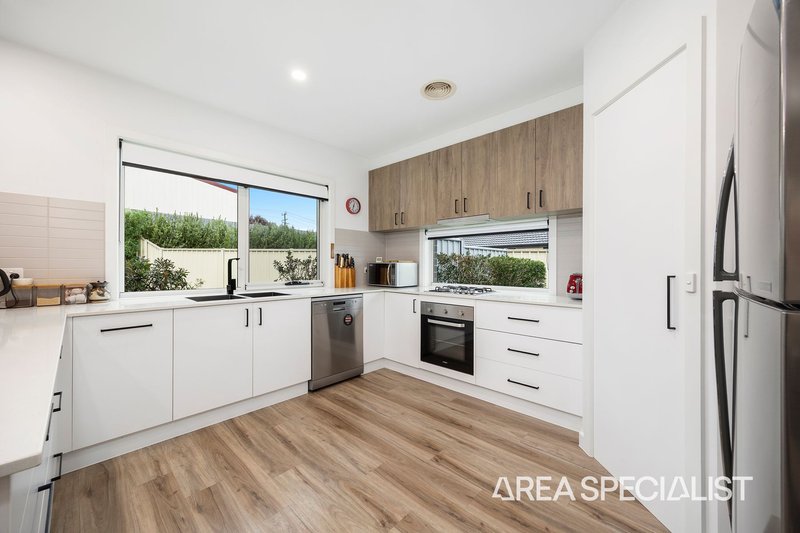 Photo - 5 Fox Grove, Korumburra VIC 3950 - Image 8