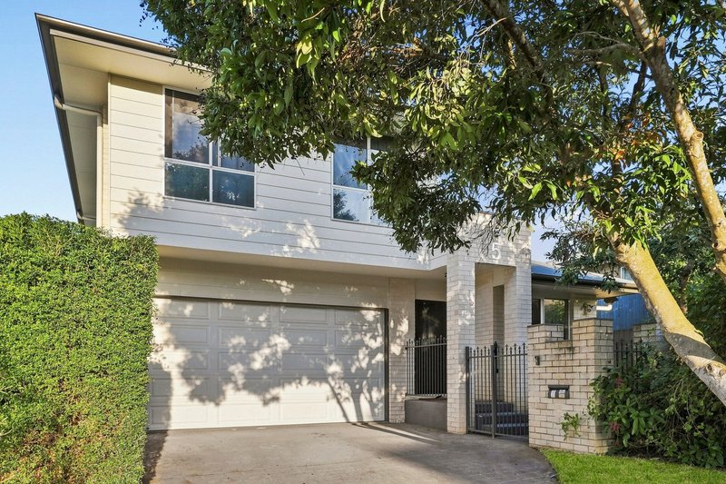 Photo - 5 Francesca Close, Carseldine QLD 4034 - Image 1