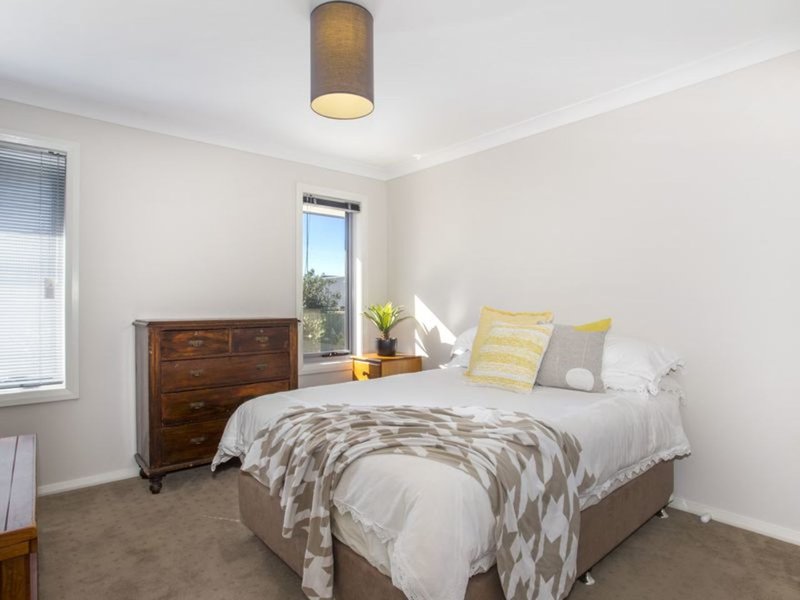 Photo - 5 Frangipani Avenue, Ulladulla NSW 2539 - Image 8