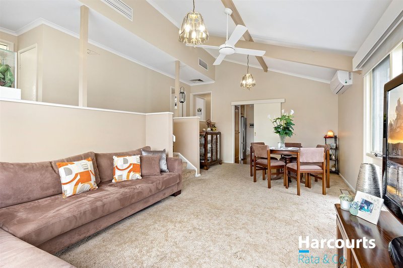 Photo - 5 Franklin Road, Lalor VIC 3075 - Image 3