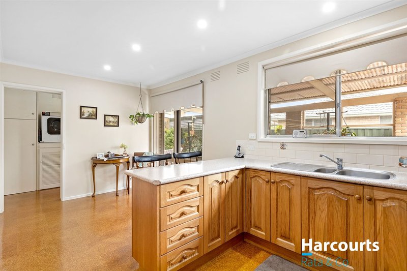 Photo - 5 Franklin Road, Lalor VIC 3075 - Image 6