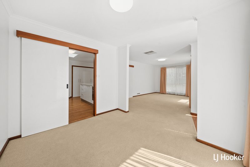 Photo - 5 Frater Crescent, Lyneham ACT 2602 - Image 3