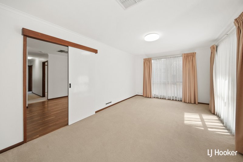 Photo - 5 Frater Crescent, Lyneham ACT 2602 - Image 5