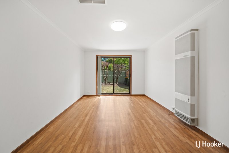 Photo - 5 Frater Crescent, Lyneham ACT 2602 - Image 7