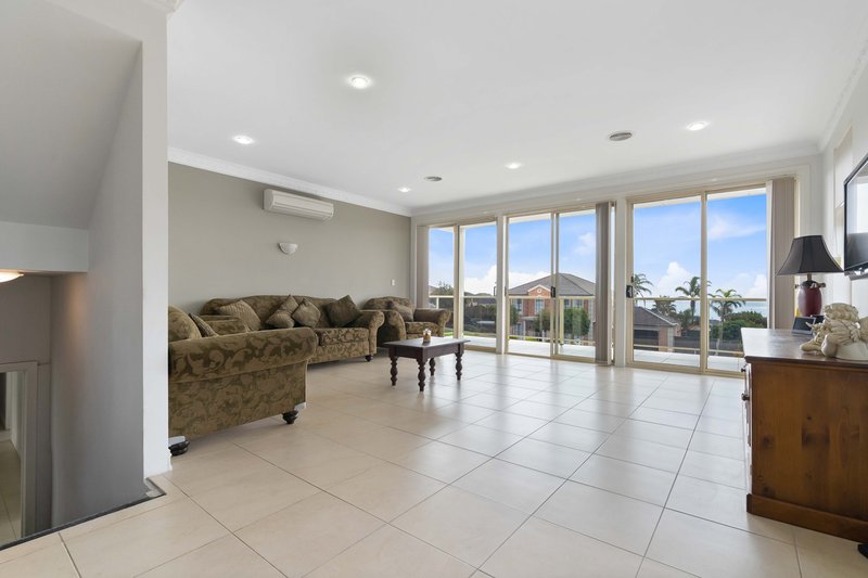 Photo - 5 Freebairn Drive, Hallett Cove SA 5158 - Image 14