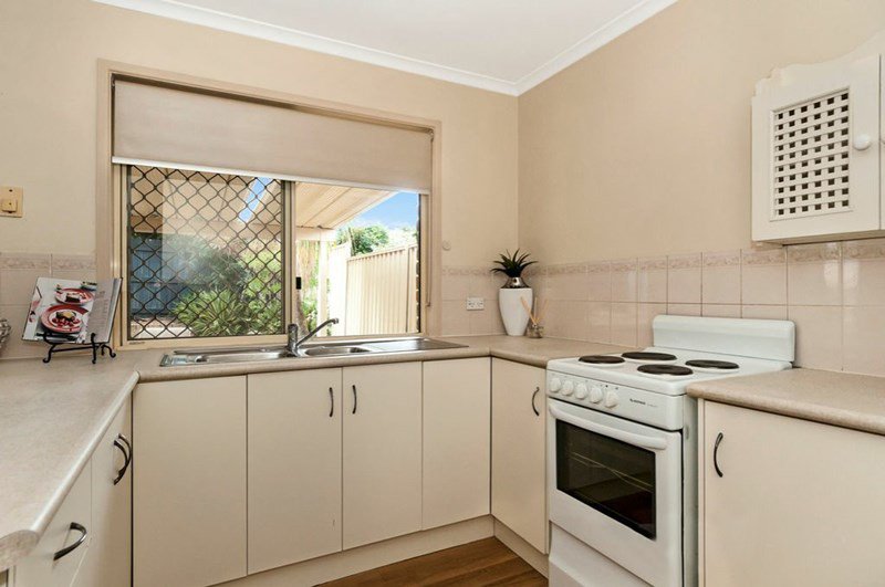 Photo - 5 French Street, Eagleby QLD 4207 - Image 8