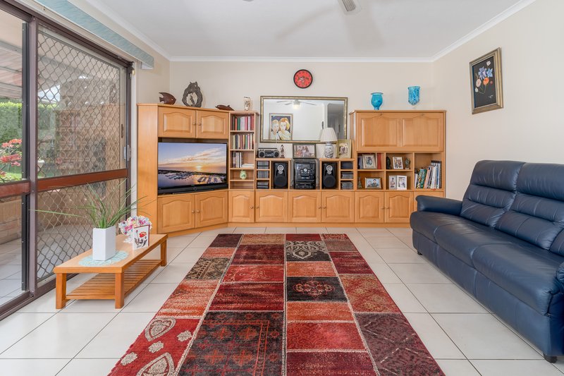 Photo - 5 Frobisher Street, Springwood QLD 4127 - Image 12