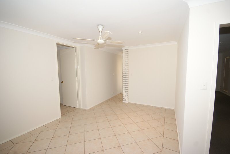 Photo - 5 Frome Way, Cooloongup WA 6168 - Image 7