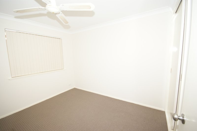 Photo - 5 Frome Way , Cooloongup WA 6168 - Image 11