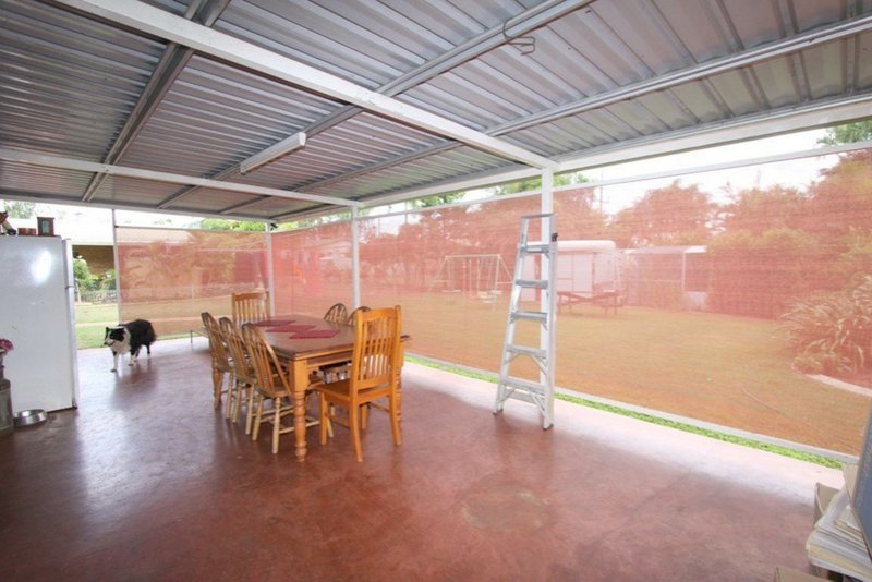 Photo - 5 Fysh Street, Emerald QLD 4720 - Image 13