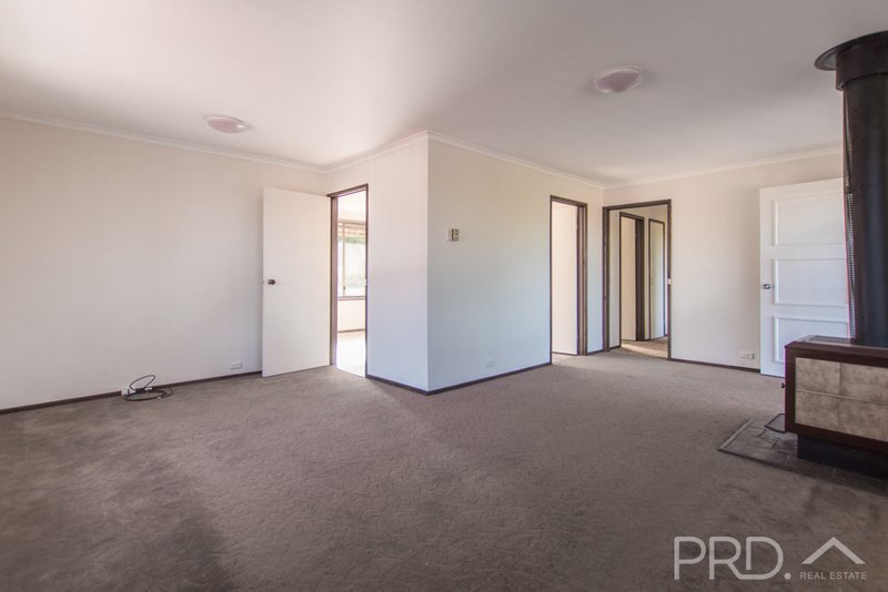 Photo - 5 Gadara Place, Tumut NSW 2720 - Image 6