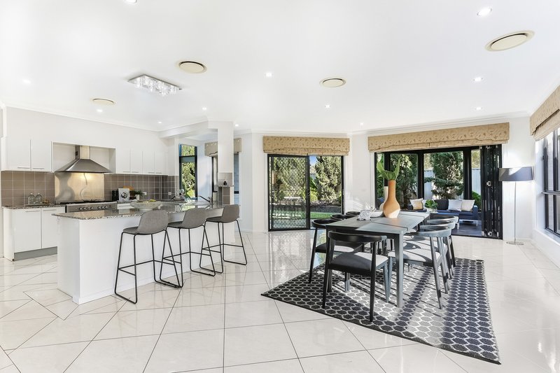 Photo - 5 Galway Court, St Clair NSW 2759 - Image 6