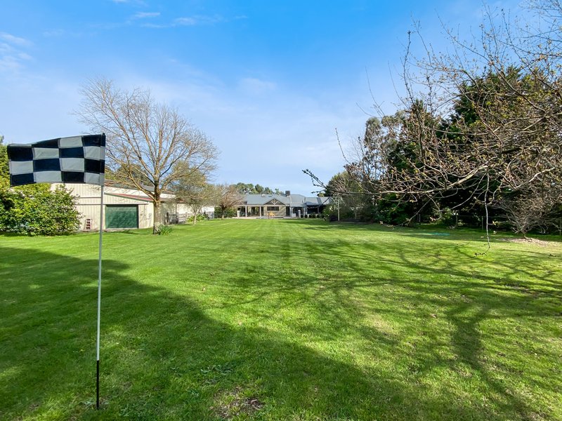 Photo - 5 Garden Court, Narre Warren South VIC 3805 - Image 19