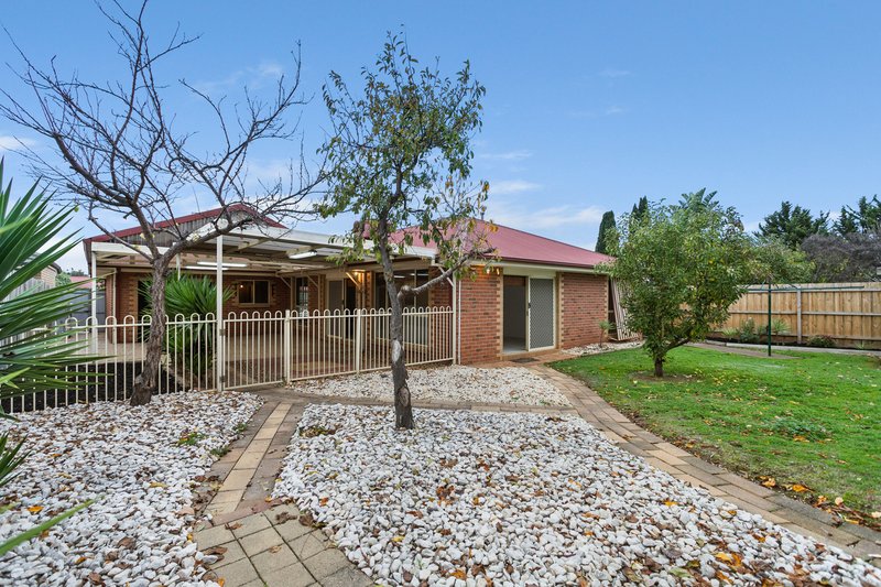 Photo - 5 Garden Court, Werribee VIC 3030 - Image 23