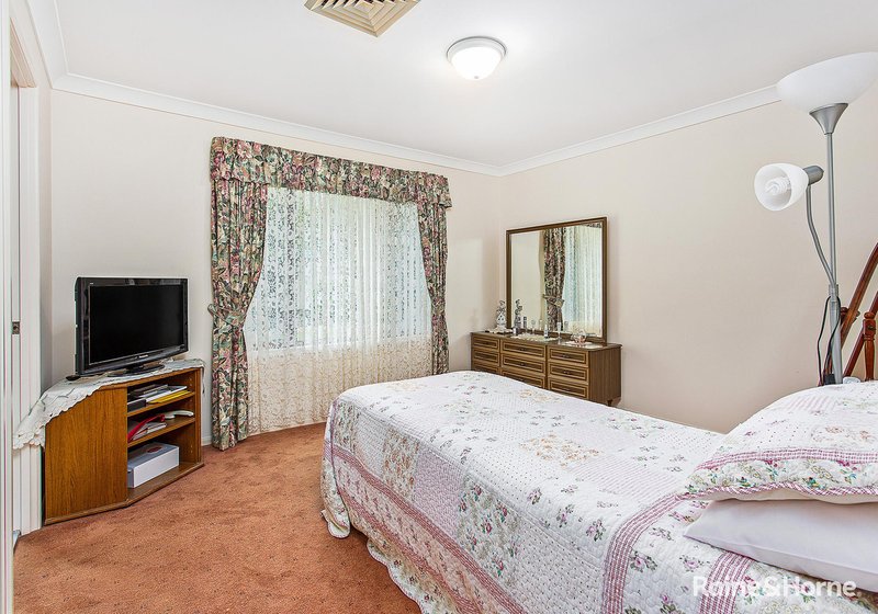 Photo - 5 Gardenia Crescent, Bomaderry NSW 2541 - Image 8