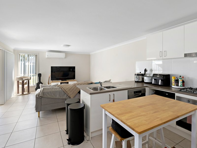 Photo - 5 Garland Road, Cessnock NSW 2325 - Image 4
