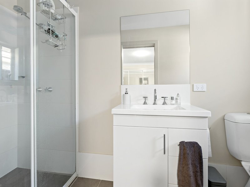 Photo - 5 Garland Road, Cessnock NSW 2325 - Image 7