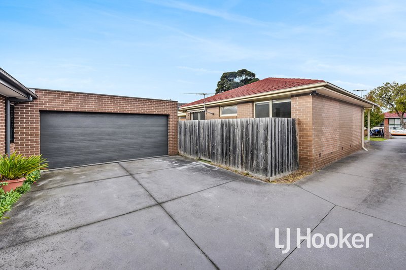 Photo - 5 Garnet Court, Hampton Park VIC 3976 - Image 14