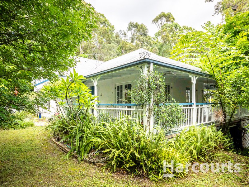 5 Garrawin Court, Clear Mountain QLD 4500