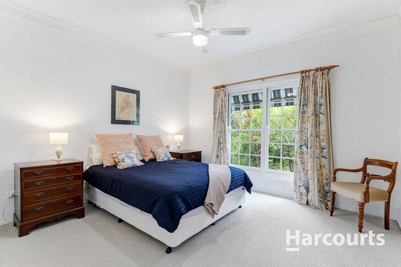 Photo - 5 Garrawin Court, Clear Mountain QLD 4500 - Image 13