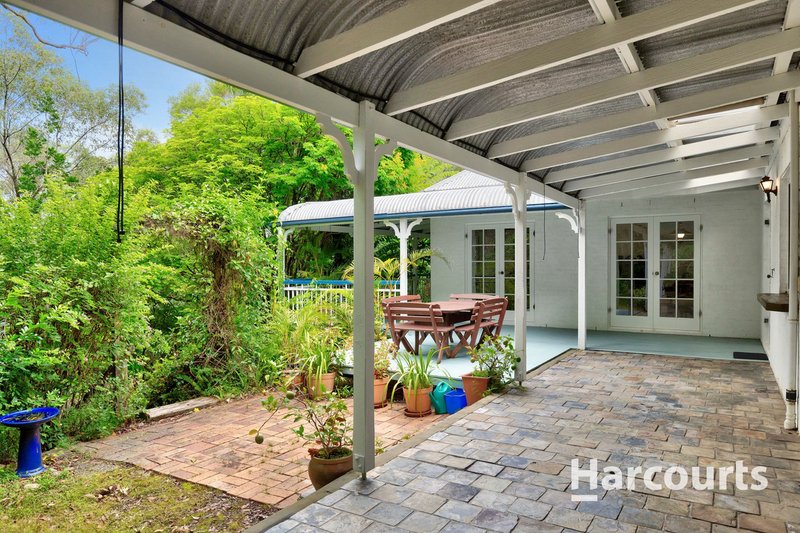 Photo - 5 Garrawin Court, Clear Mountain QLD 4500 - Image 21