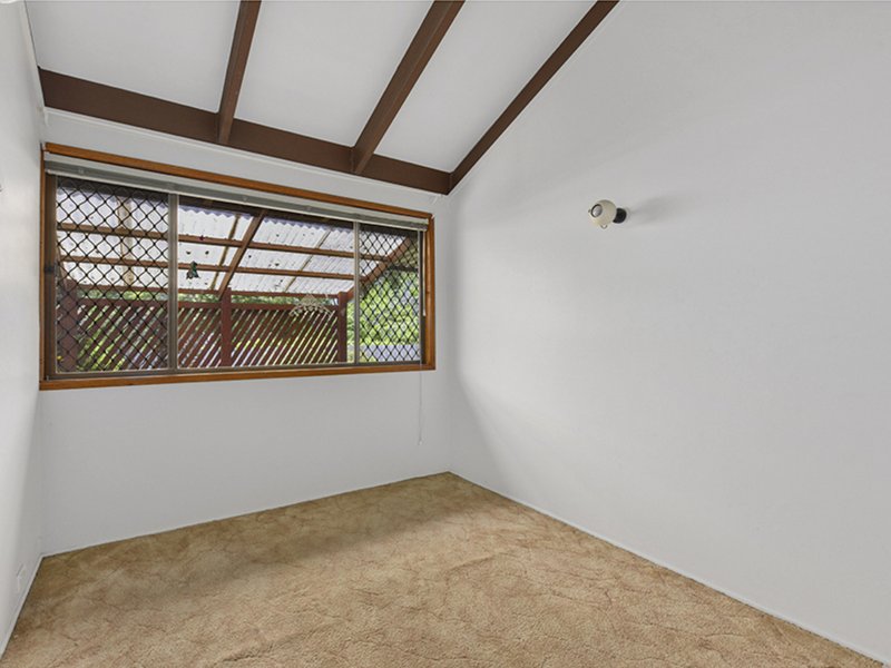 Photo - 5 Gazelle Street, Everton Hills QLD 4053 - Image 9