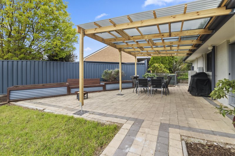 Photo - 5 Geach Place, Chisholm ACT 2905 - Image 18