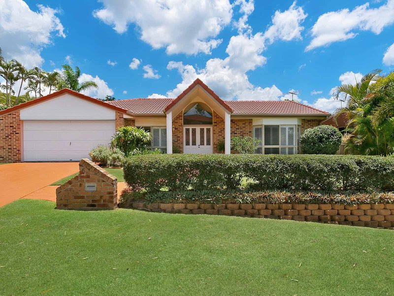 5 Geewan Place, Chapel Hill QLD 4069