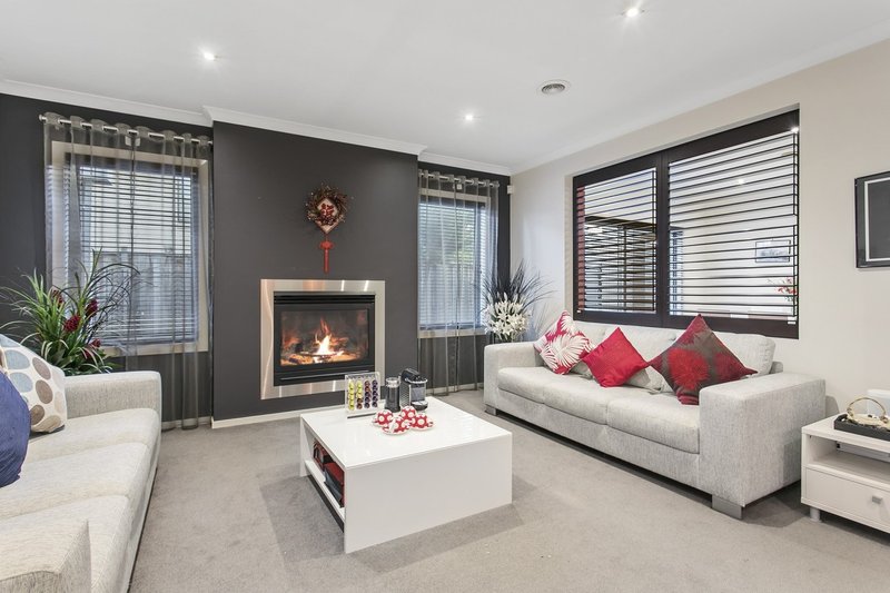 Photo - 5 Geranium Court, Berwick VIC 3806 - Image 3