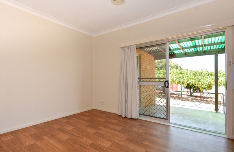 Photo - 5 Gibbs Street, Griffith NSW 2680 - Image 6