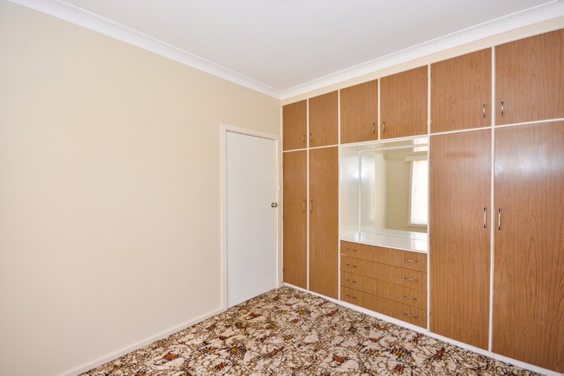 Photo - 5 Gibbs Street, Griffith NSW 2680 - Image 9