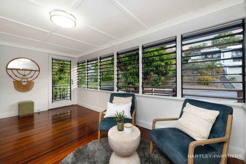Photo - 5 Gilbert Crescent, Castle Hill QLD 4810 - Image 9