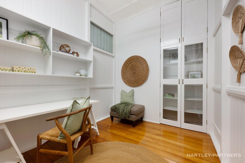 Photo - 5 Gilbert Crescent, Castle Hill QLD 4810 - Image 11