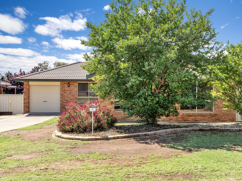 5 Giles Place, Westdale NSW 2340