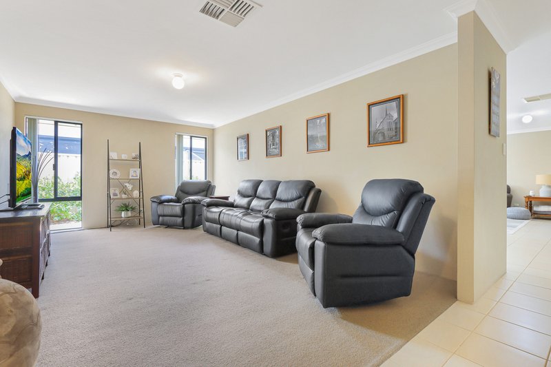 Photo - 5 Gill Place, Baldivis WA 6171 - Image 7