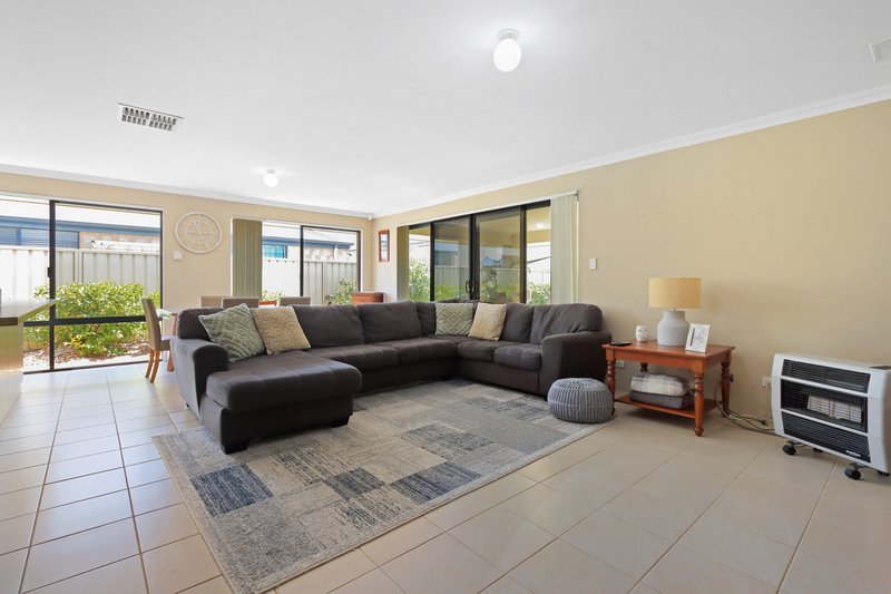 Photo - 5 Gill Place, Baldivis WA 6171 - Image 10